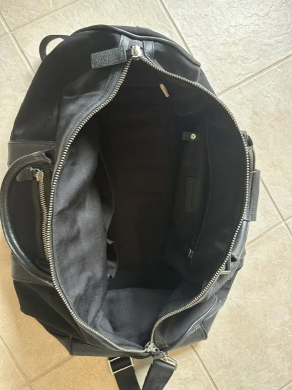 EUC Banana Republic duffel bag